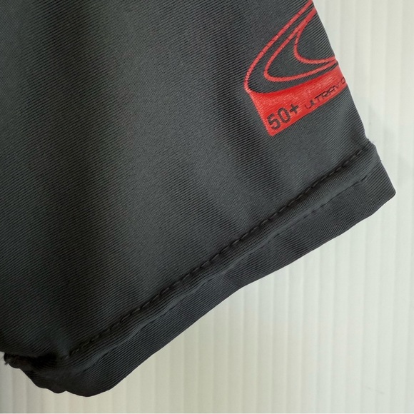 O'Neill Gray Rashguard - Picture 5 of 8